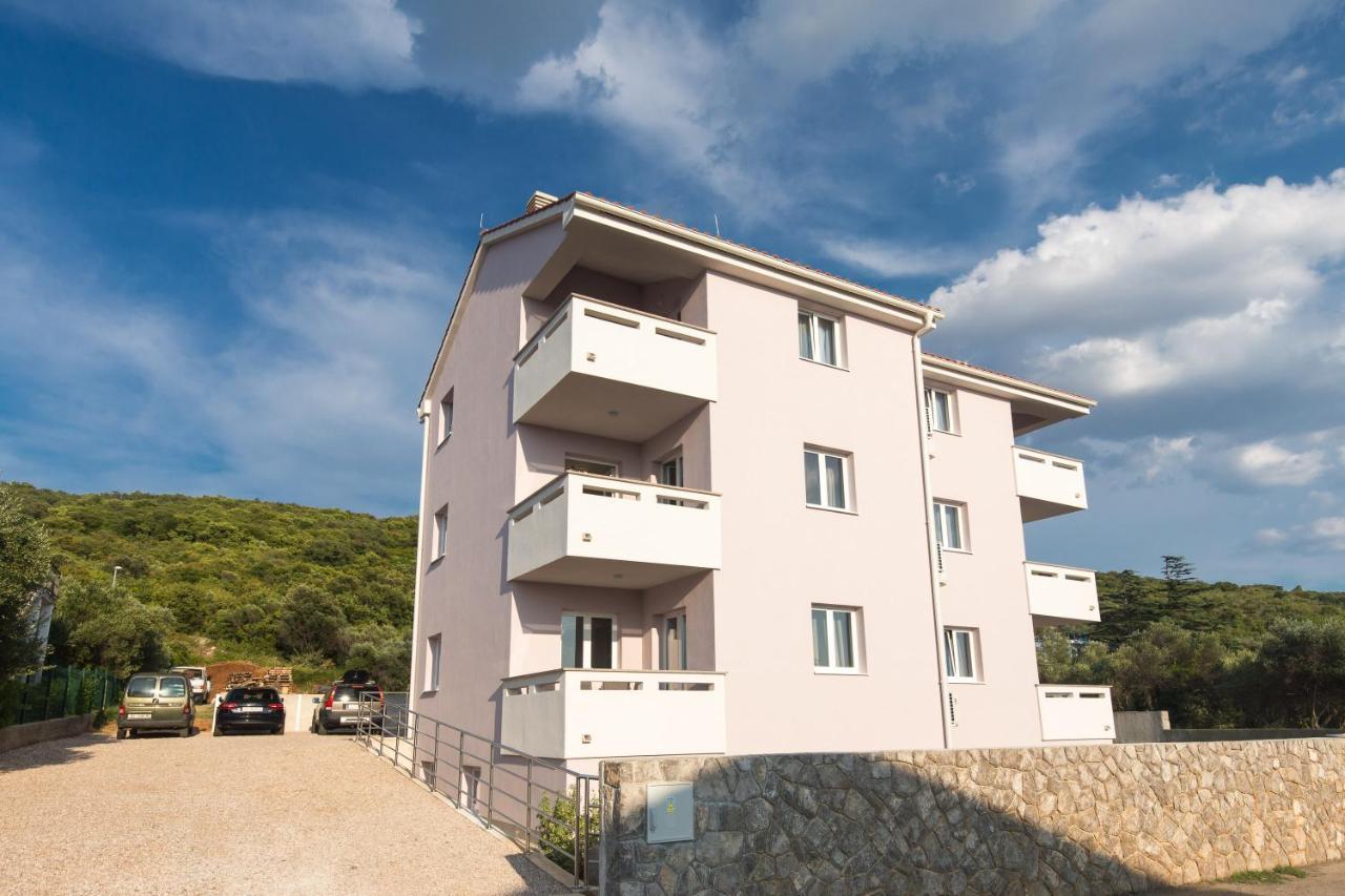 Apartments Kiara Punat Esterno foto